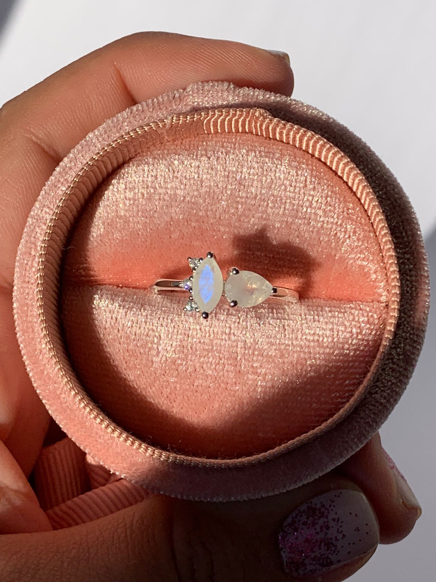 Moonstone and White Topaz Ring in 925 Silver / Femininity and Magnetism