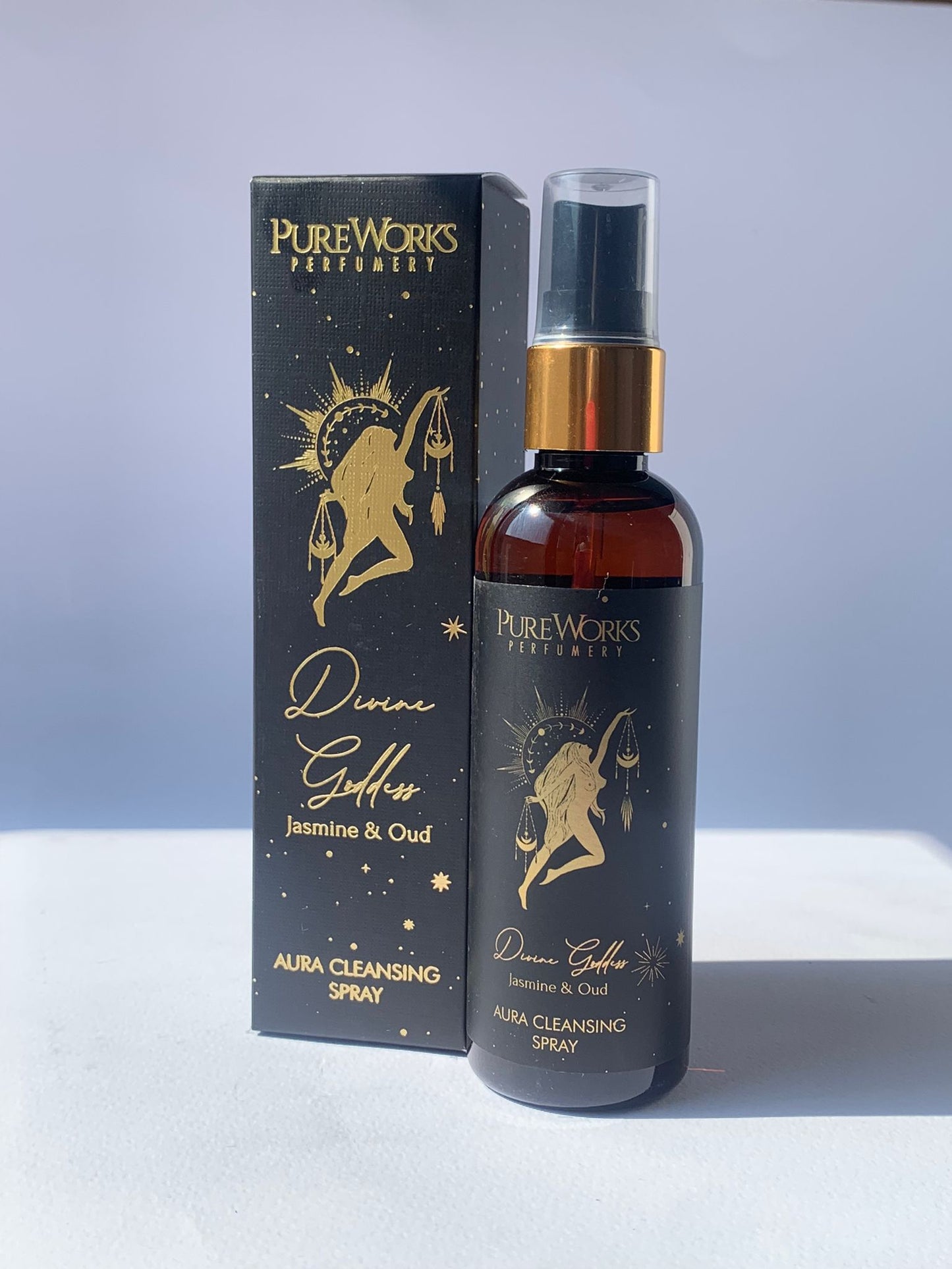 Spray per ambienti di gelsomino e oud (Dea divina) / 100ml